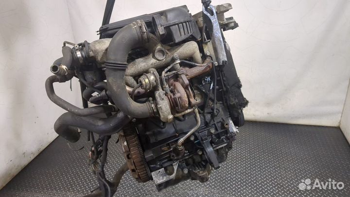 Двигатель Opel Vivaro, 2006