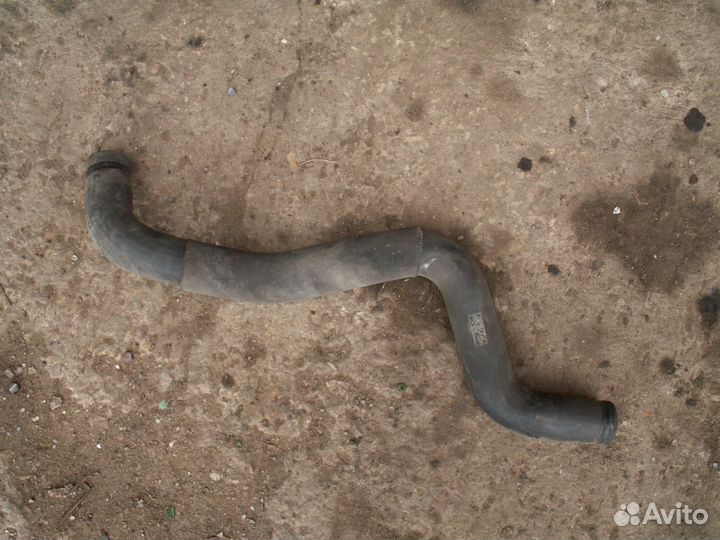 Патрубок Volvo S40