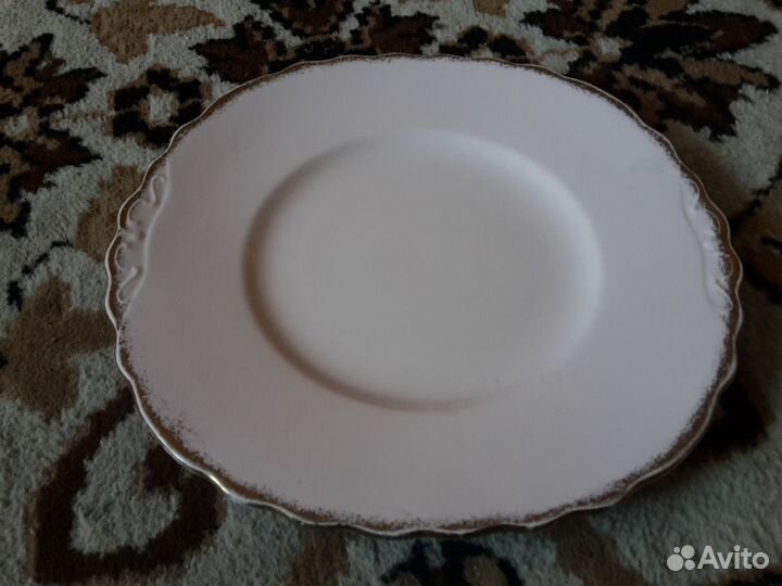 Красивая десертная тарелка Royal Vale