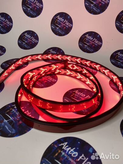 Лип спойлер светодиодный на багажник авто