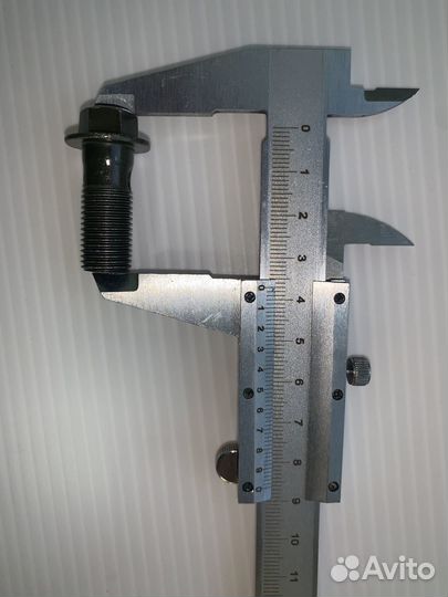 Болт (с отверстием) масляный радиатор RT150ST-А