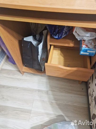 Компьютерный стол