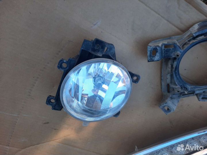 Фара птф Toyota Land Cruiser 200 2012-15