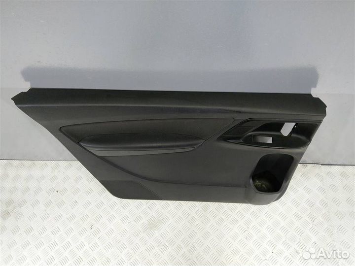 Обшивка двери задняя Volkswagen Sharan 7N0867211