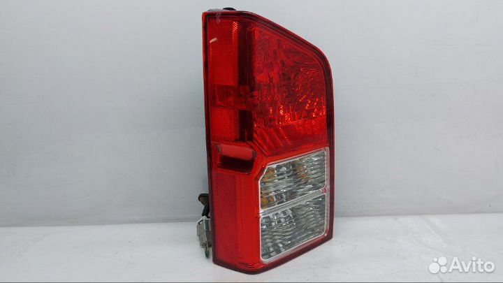 Фонарь задний левый Nissan Pathfinder R51 4.0 2004
