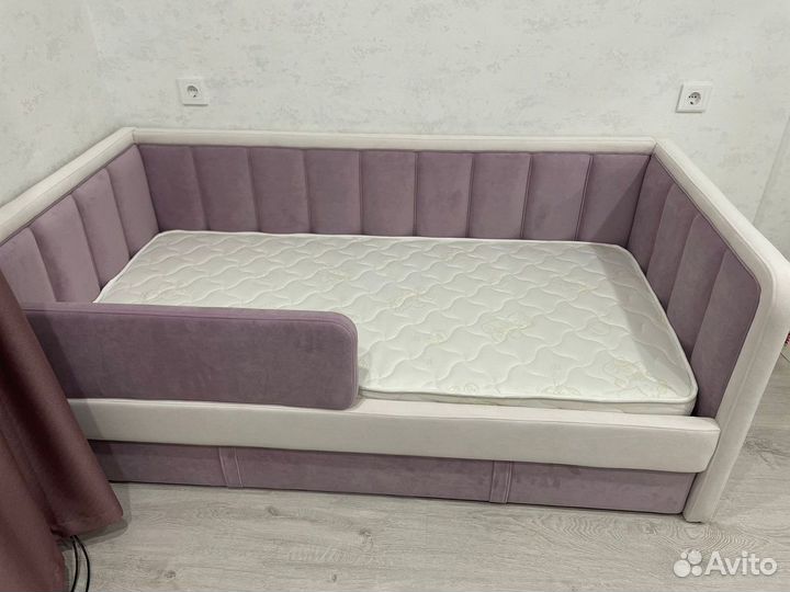 Детская кровать мягкая