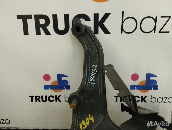 2645344 Кронштейн бампера правый Scania 6-series