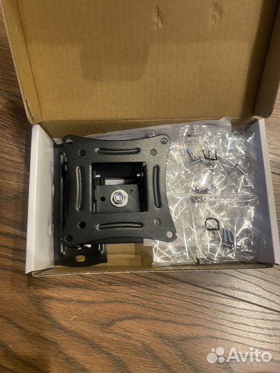 Кронштейн для телевизора на стену