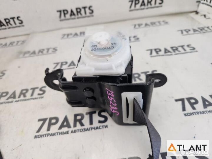 Ремень безопасности задний lexus LS460