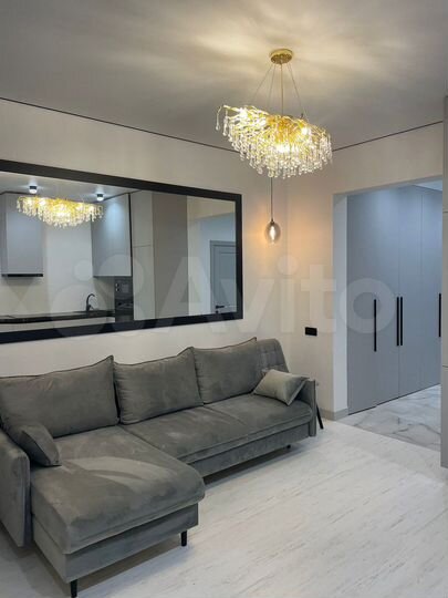 3-к. квартира, 70 м², 1/23 эт.