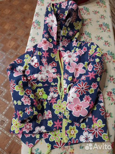 Куртка на девочку ветровка