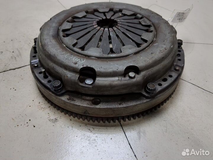 Маховик Volkswagen Polo, 2001