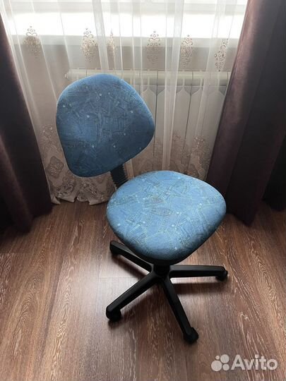 Компьютерное кресло