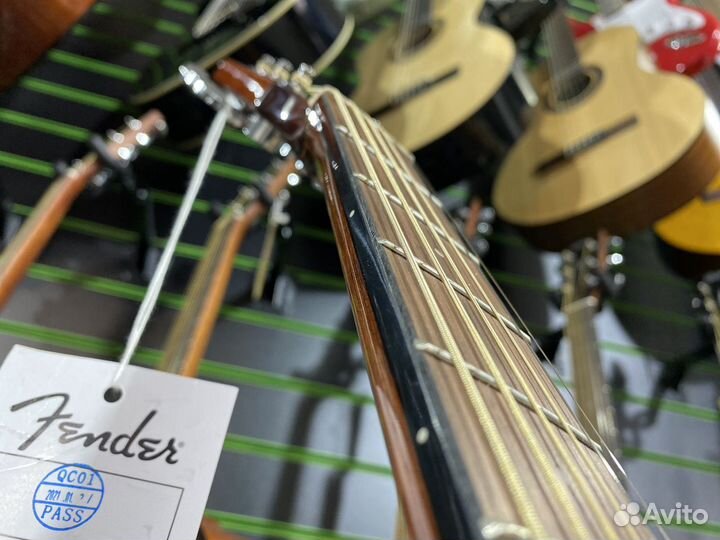 Fender CD-60 Акустическая гитара