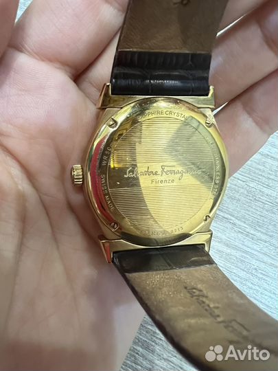 Часы Salvatore ferragamo