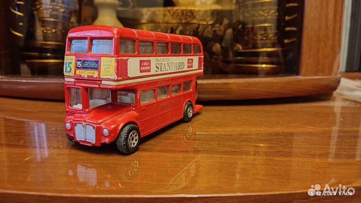 Моделька машинка- автобус