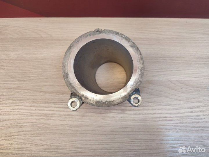 Фланец дроссельной заслонки Renault Logan 2