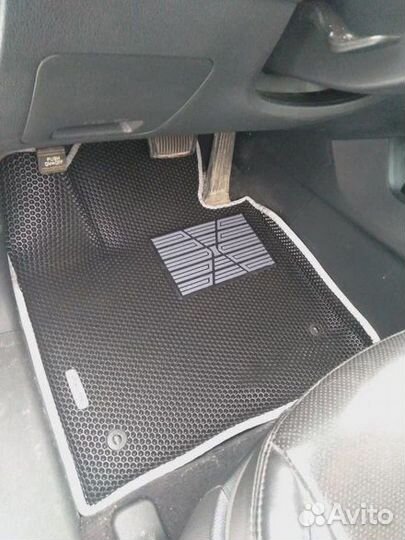 EVO полики 3Д с бортиками GT-R