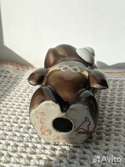 Олимпийский мишка статуэтка фарфоровая