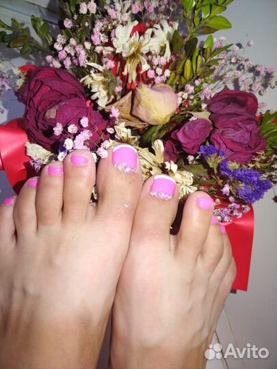 Педикюр в салоне