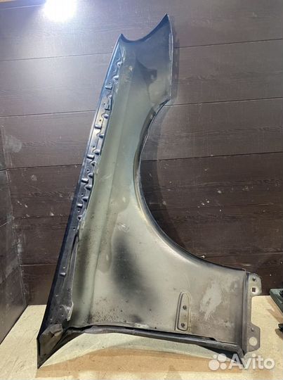 Крыло переднее левое Mercedes-Benz W211