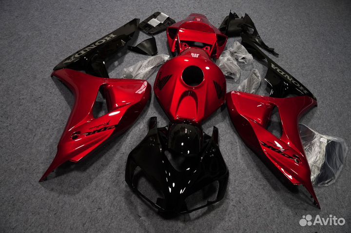 Комплект пластика на Honda CBR 1000RR 2006-2007