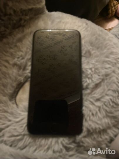 Телефон iPhone 8 128 gb