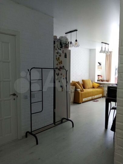 2-к. квартира, 43 м², 3/14 эт.