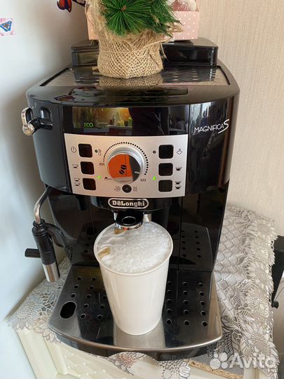 Кофемашина delonghi magnifica ecam 22.110 b