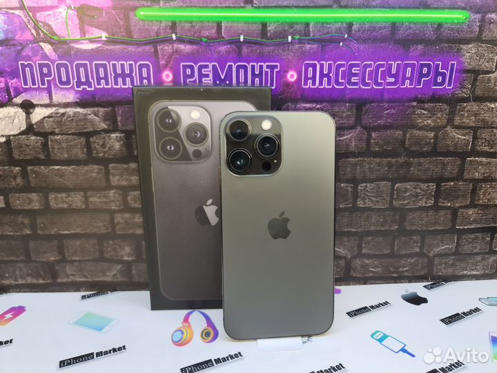 iPhone XR в корпусе