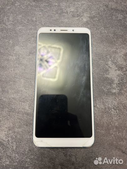 Xiaomi Redmi 5 Plus, 4/64 ГБ