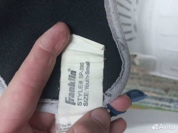 Нагрудник хоккейный Franklin 390