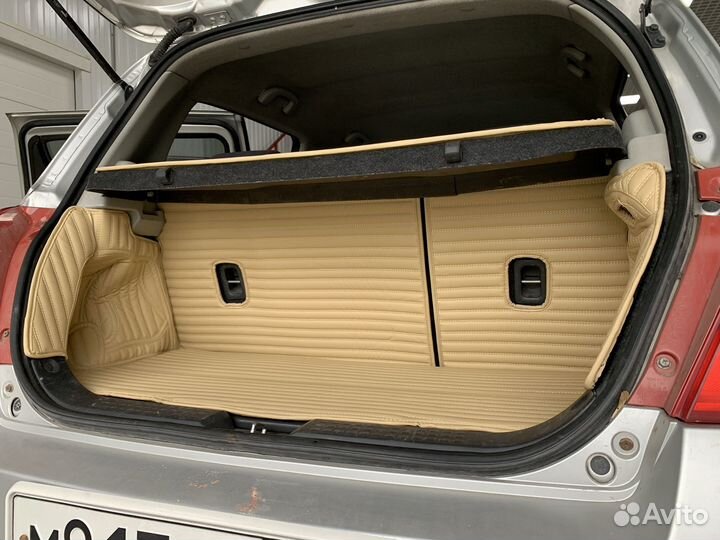 3 д коврики в багажник Nissan Prairie