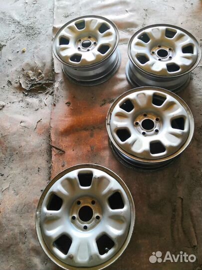 Диски r16 с дастера