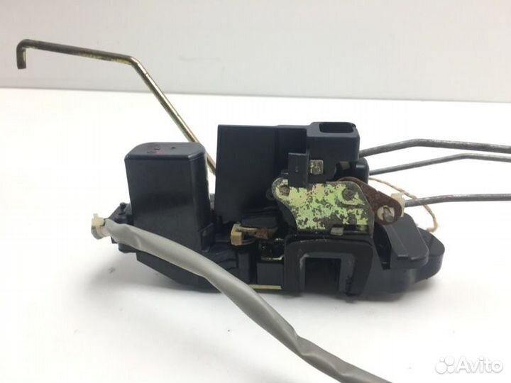 Замок двери передний правый Kia Spectra SD S6D