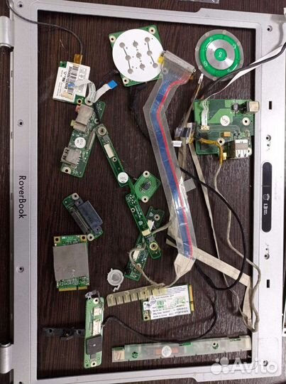 Ноутбук на запчасти RoverBook Nautilus V571 VHP