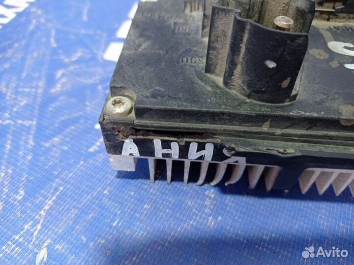 Модуль питания Bmw E65 седан 2004