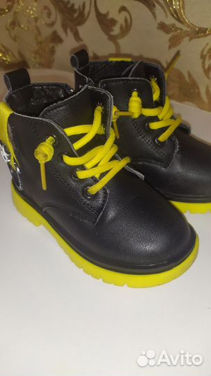 Ботинки для девочки