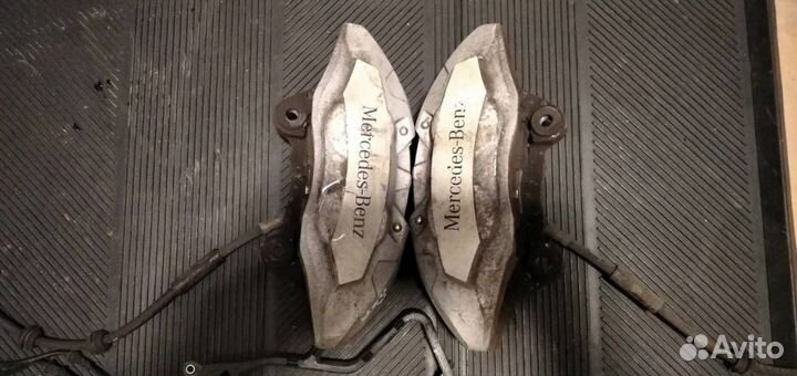 Суппорт передний правый Mercedes-Benz GLC-Класс X