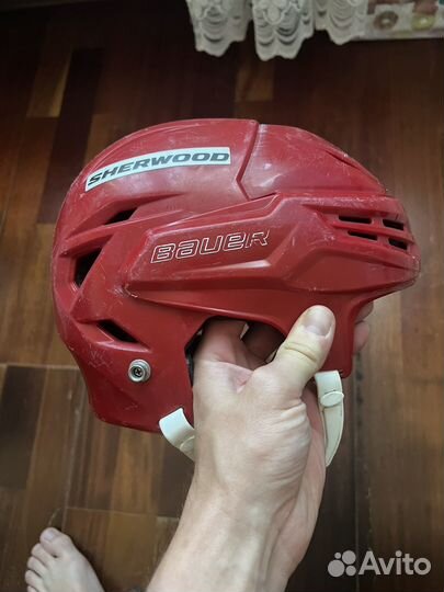 Хоккейный шлем React