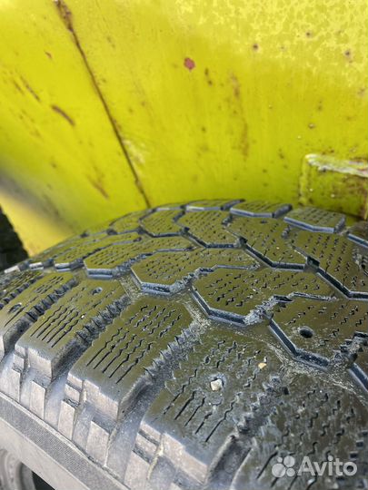 Yokohama Ice Guard Stud IG55 235/65 R17