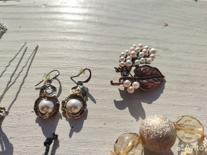 Бижутерия браслеты колье серьги брошь