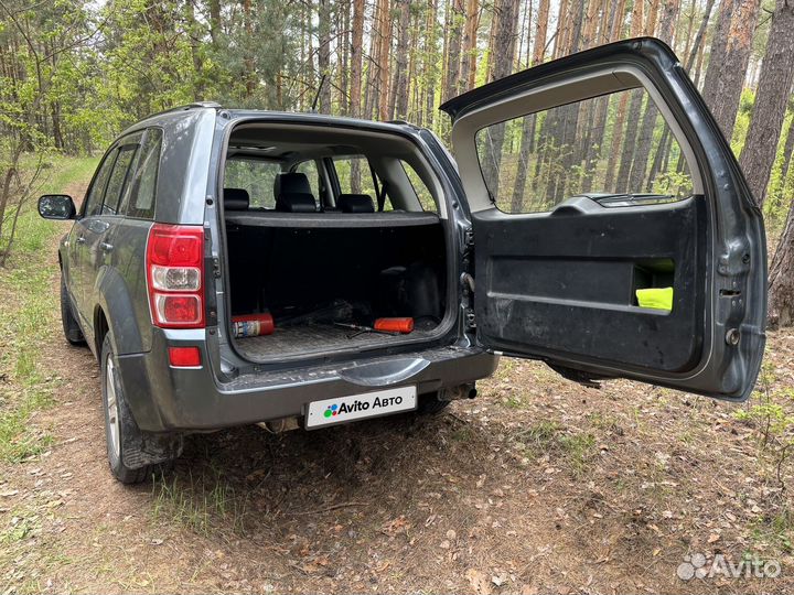 Suzuki Grand Vitara 2.0 AT, 2006, 318 000 км