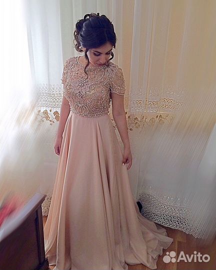 Платье вечернее