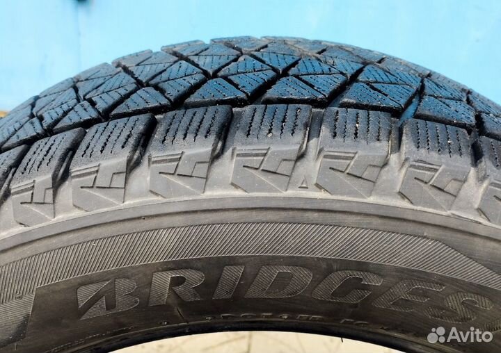 Bridgestone Blizzak DM-Z2 225/60 R17 99S
