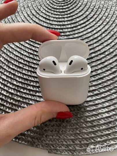 Airpods 1