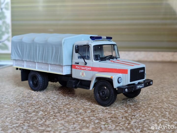 Модель грузовика газ-3307 Росгвардия