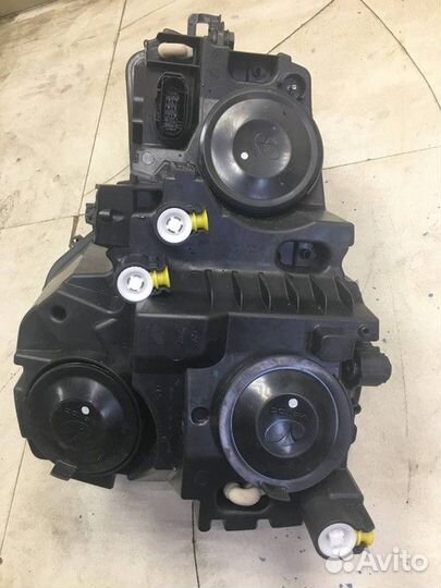 Фара правая передняя Skoda Karoq