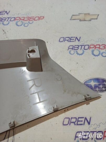 Обшивка стойки кузова задняя правая Subaru Impreza