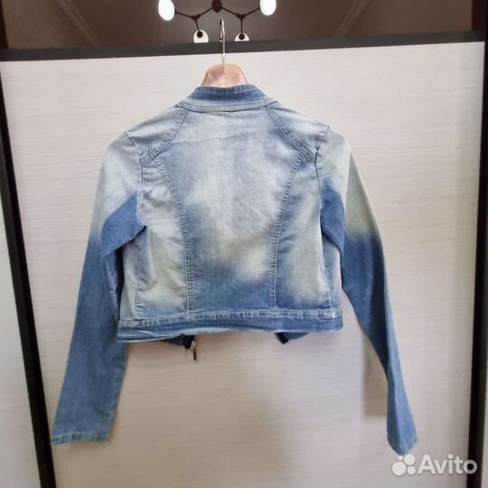 Джинсовая куртка женская